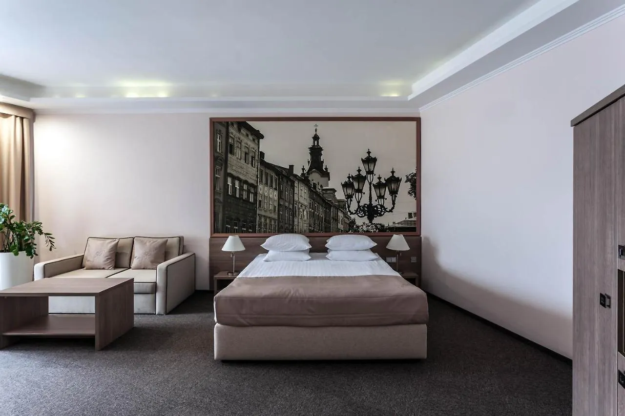 Rius Hotel Lviv