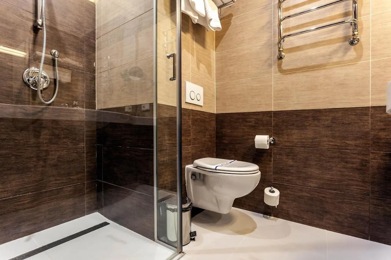 Rius Hotel Lviv