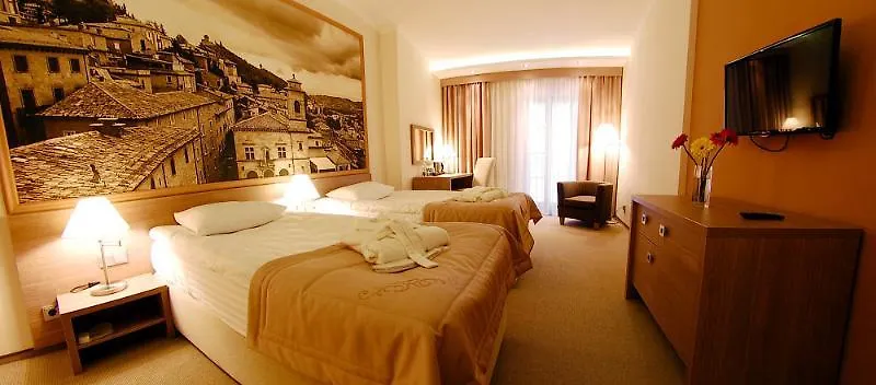 Rius Hotel Lviv
