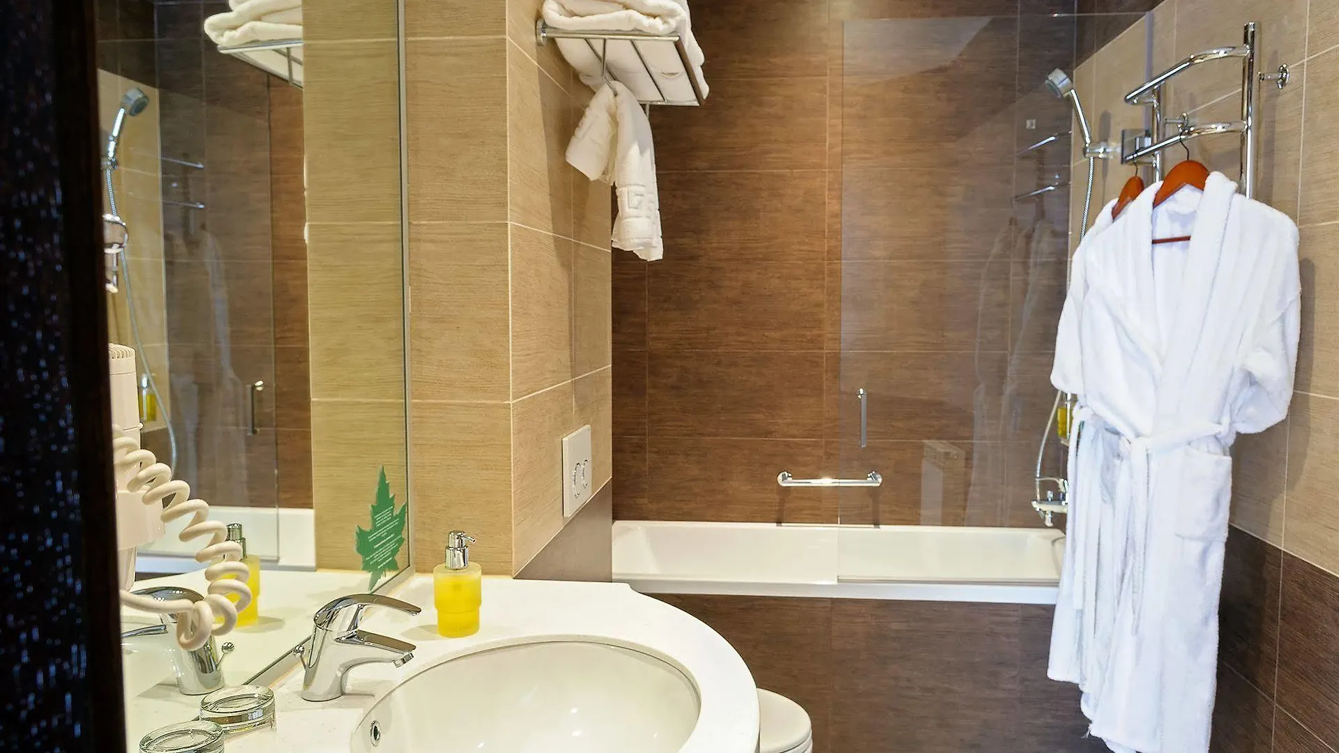 Rius Hotel Lviv