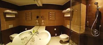 Rius Hotel Lviv