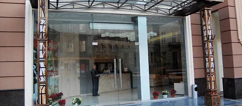 Rius Hotel Lviv