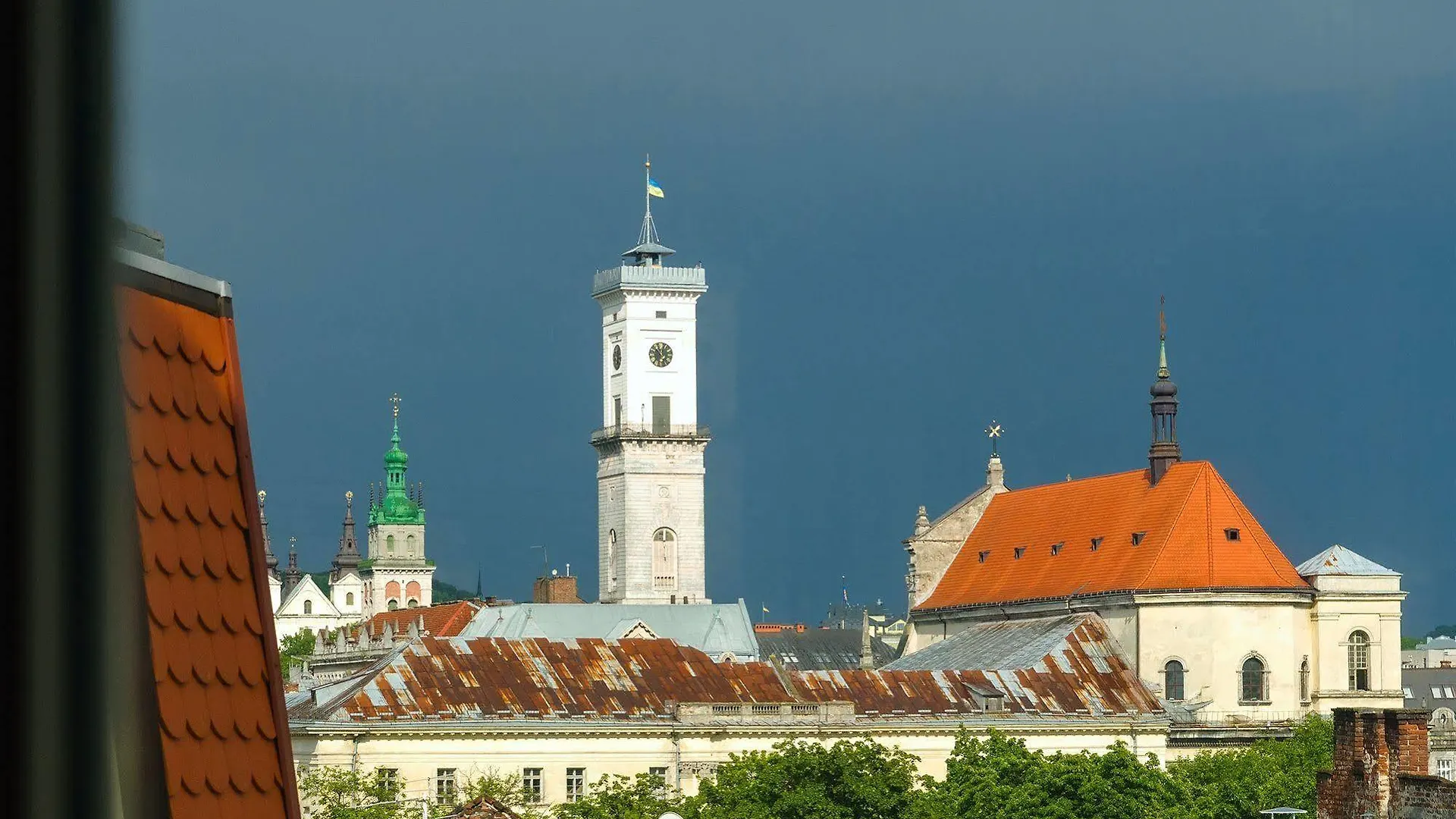 Rius Hotel Lviv